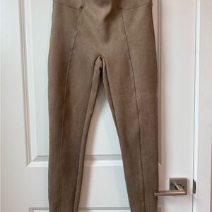 SPANX Camel High-Rise faux suede Leggings size M